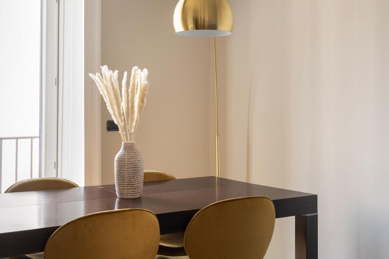 Appartamento Santa Tecla Living Faravelli 4 Milano Esterno foto